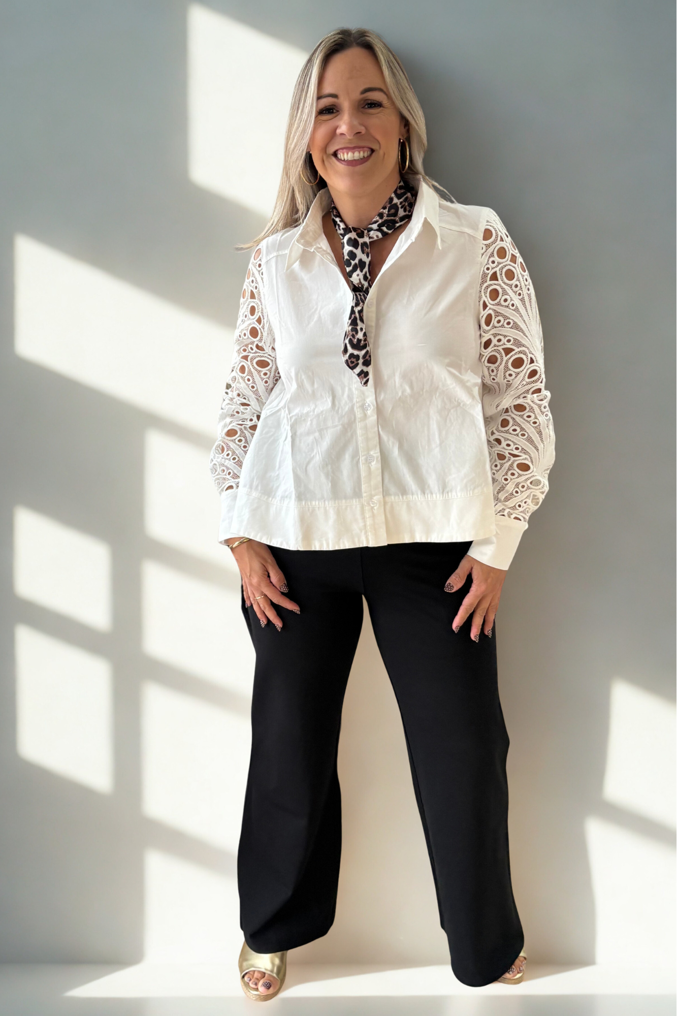 Elegant White Gracia