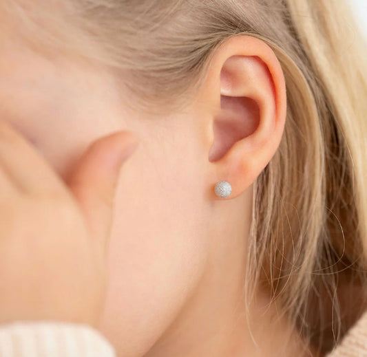 Round Brust Girl Earrings