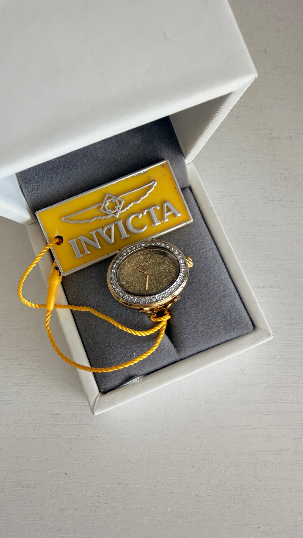 Oval Ring Clock