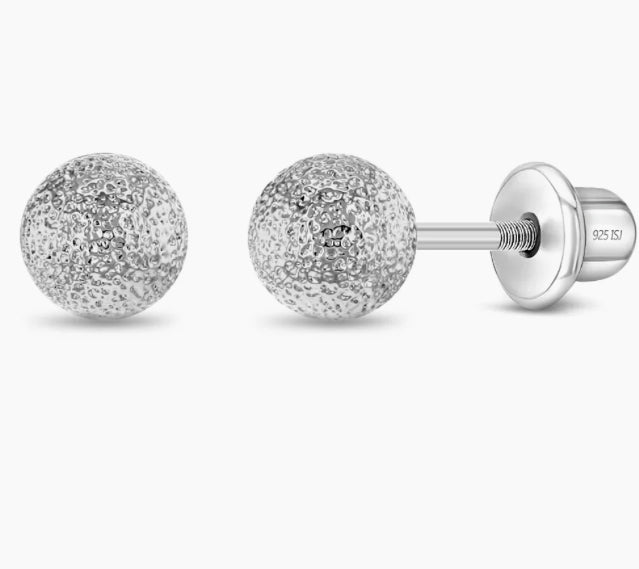 Round Brust Girl Earrings