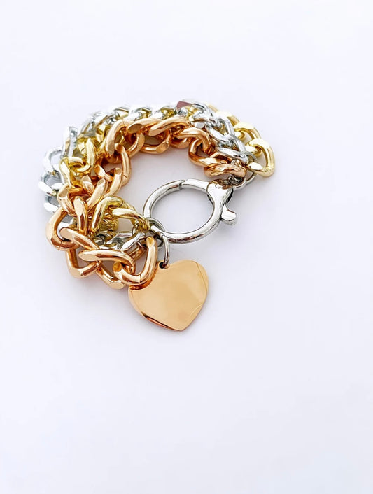 Tres tonos Lisette Miro