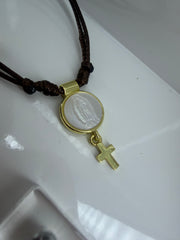 Hilo collar ajustable