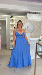 Traje azul veraniego