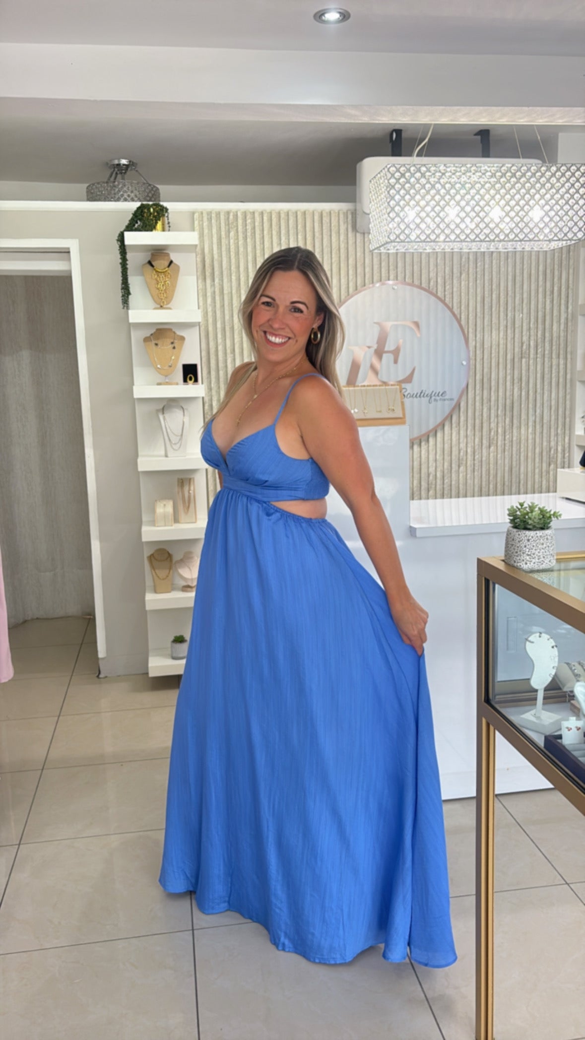 Traje azul veraniego